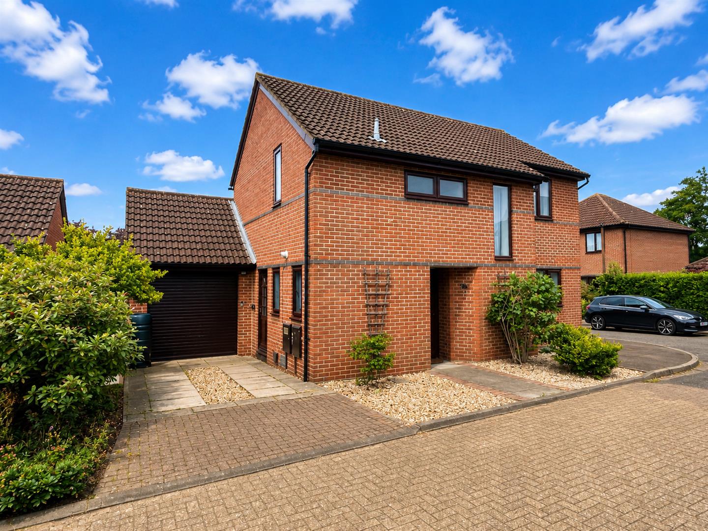 3 bed property in Pearse Grove, Milton Keynes
